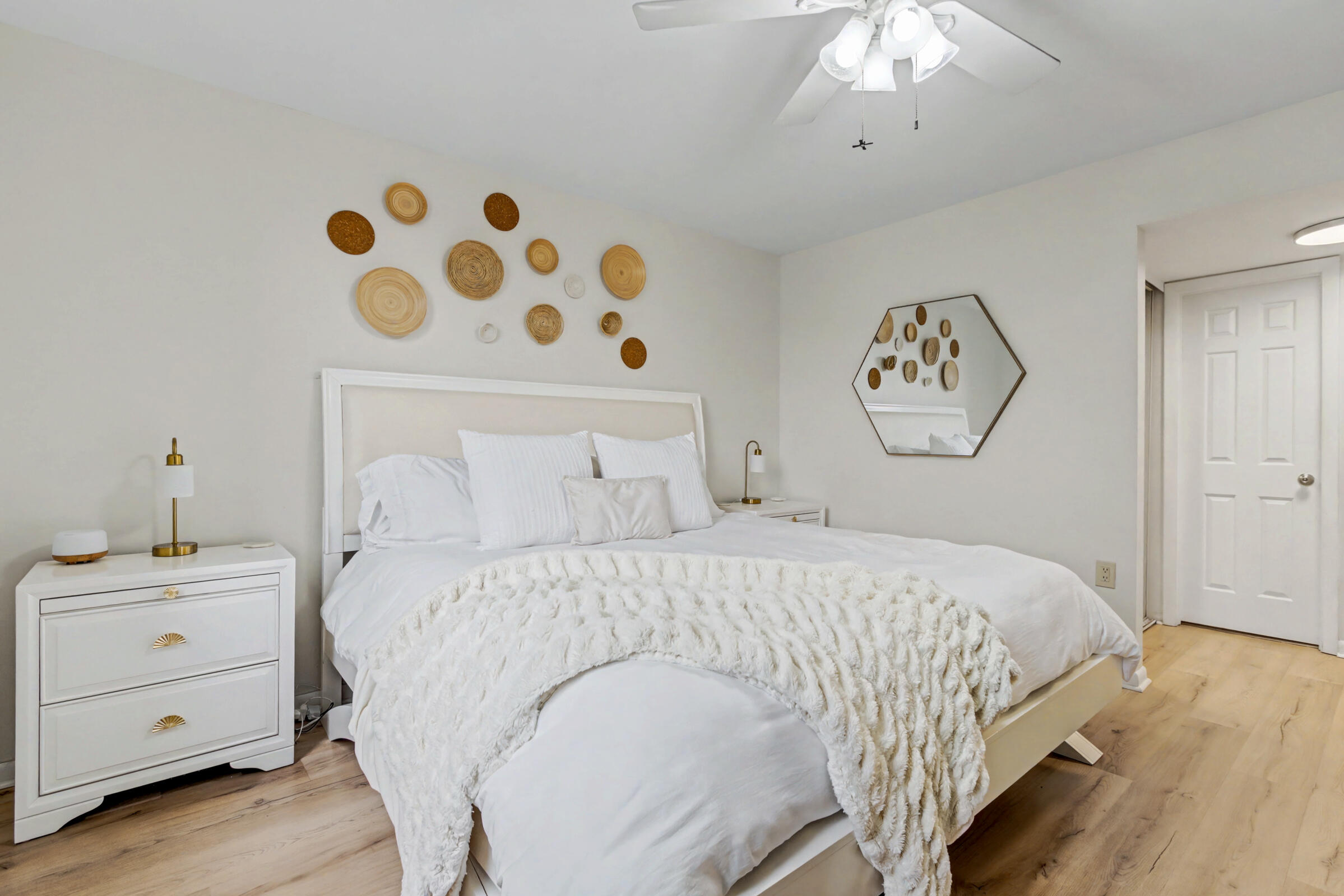 CONDO 9 OF WHITEHALL CONDOS - Residential Lease