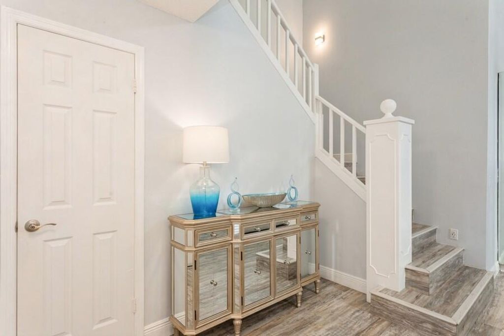 Photo of 10 Hampton Court, Palm Beach Gardens, FL 33418 (MLS # R11100145)