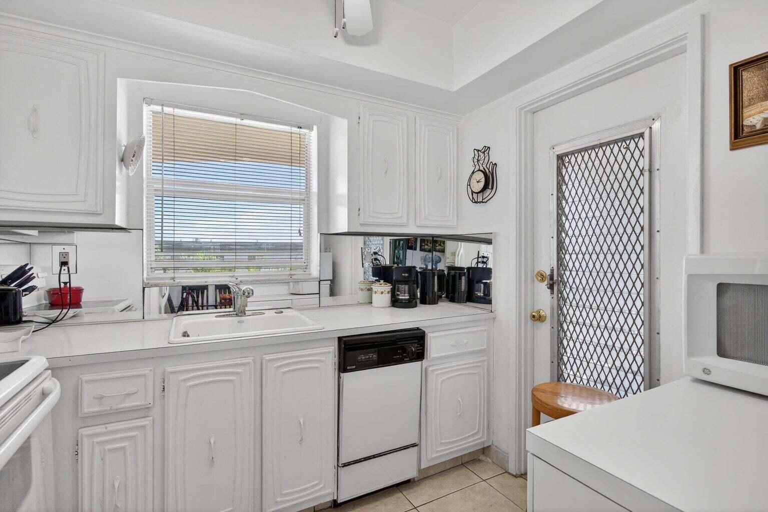 GARDEN ISLES 4 CO-OP - Residential Lease