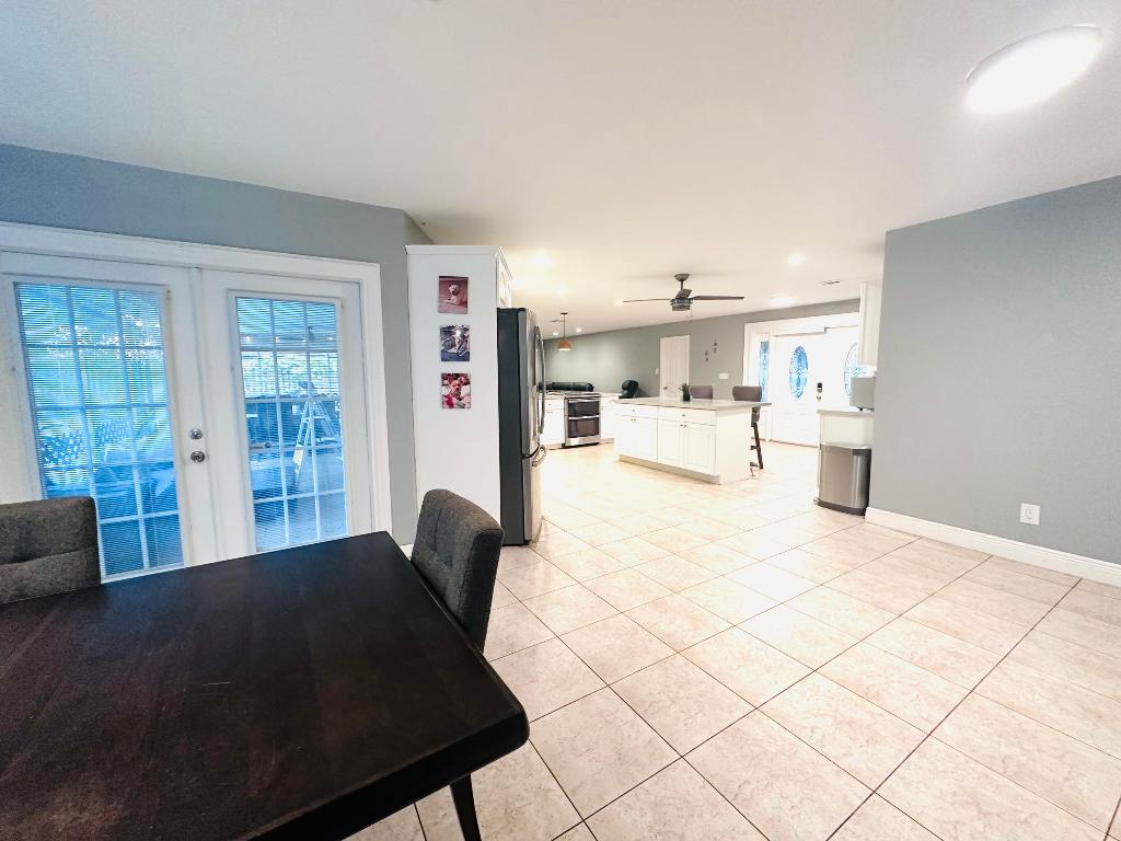 PALM BEACH FARMS CO 7 - Residential Lease