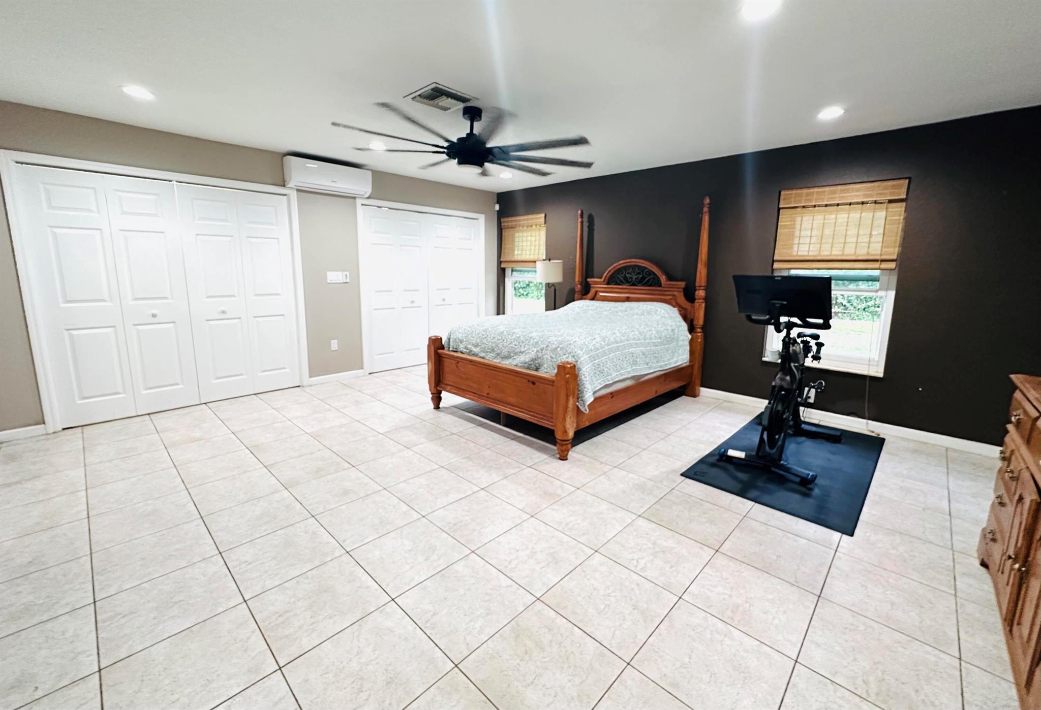 PALM BEACH FARMS CO 7 - Residential Lease