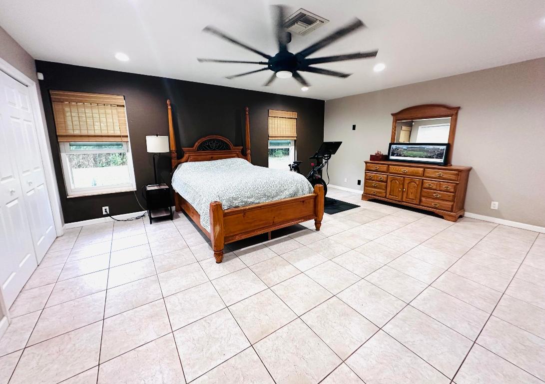 PALM BEACH FARMS CO 7 - Residential Lease