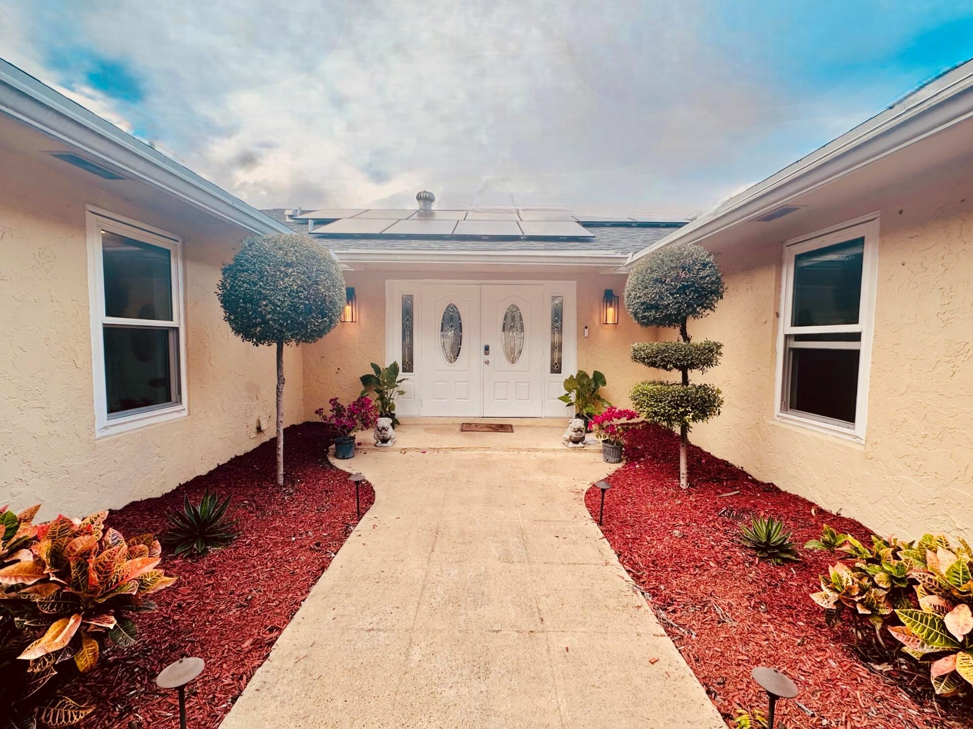 PALM BEACH FARMS CO 7 - Residential Lease