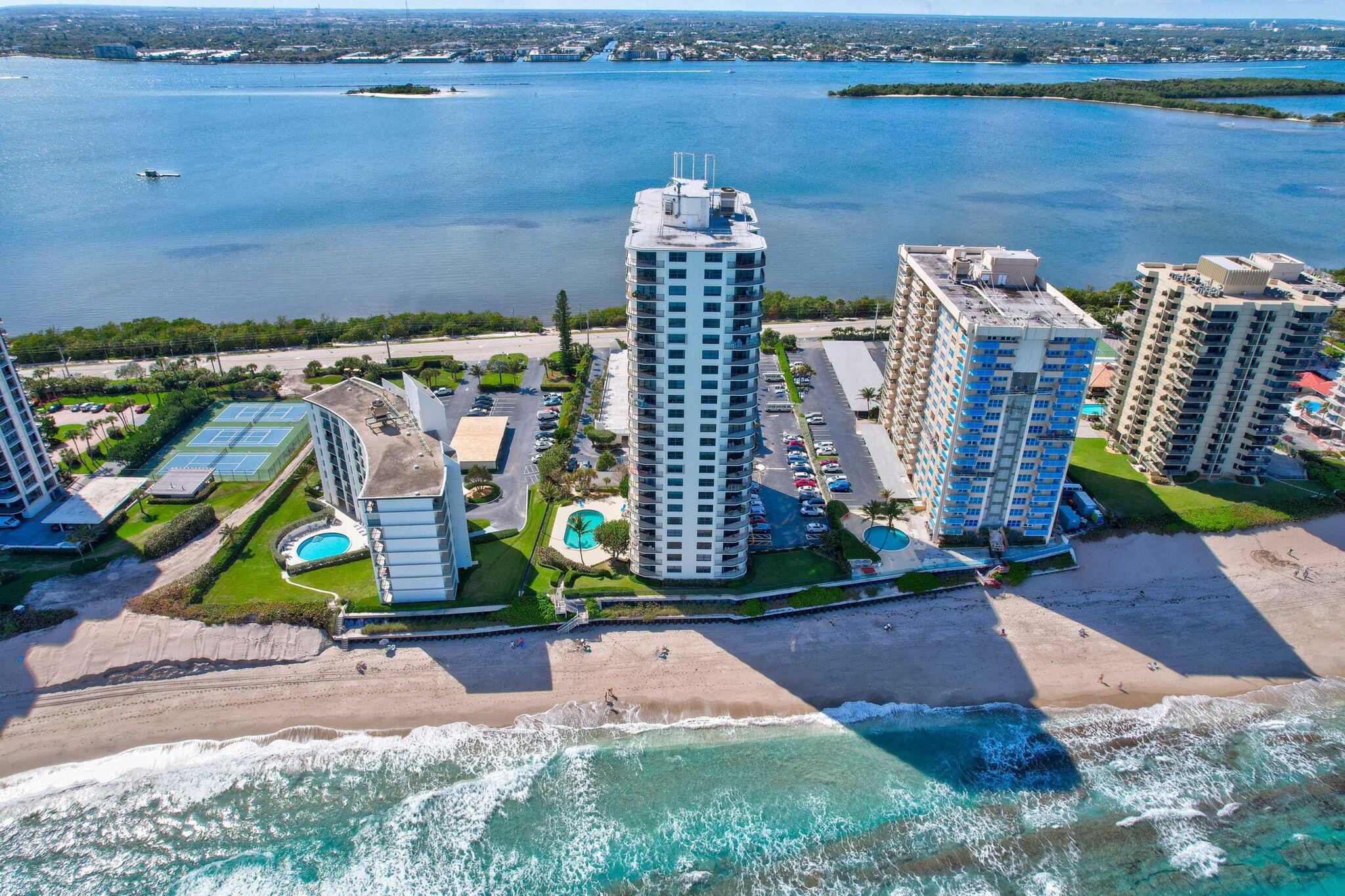 CONNEMARA COND - Residential