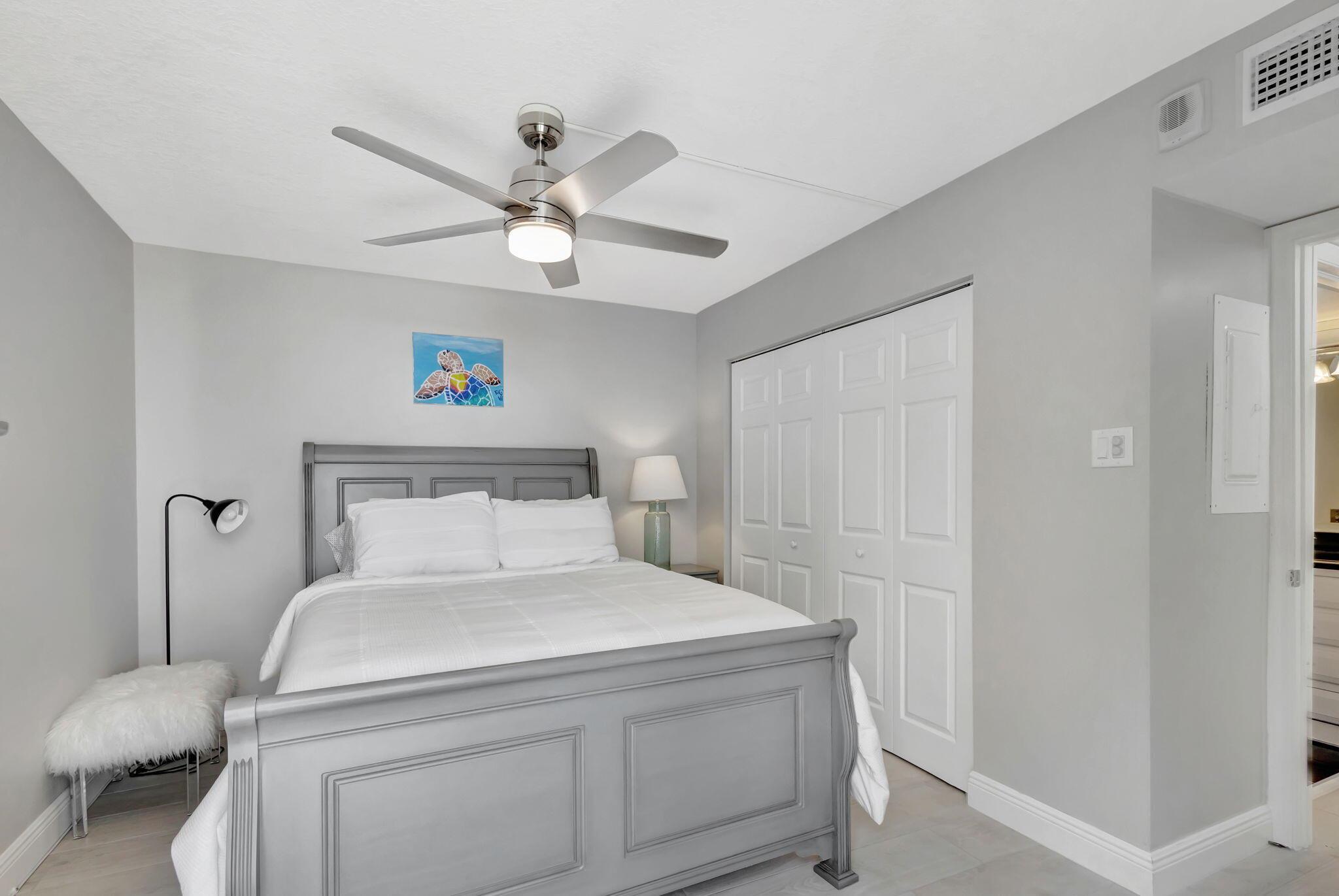 CONNEMARA COND - Residential