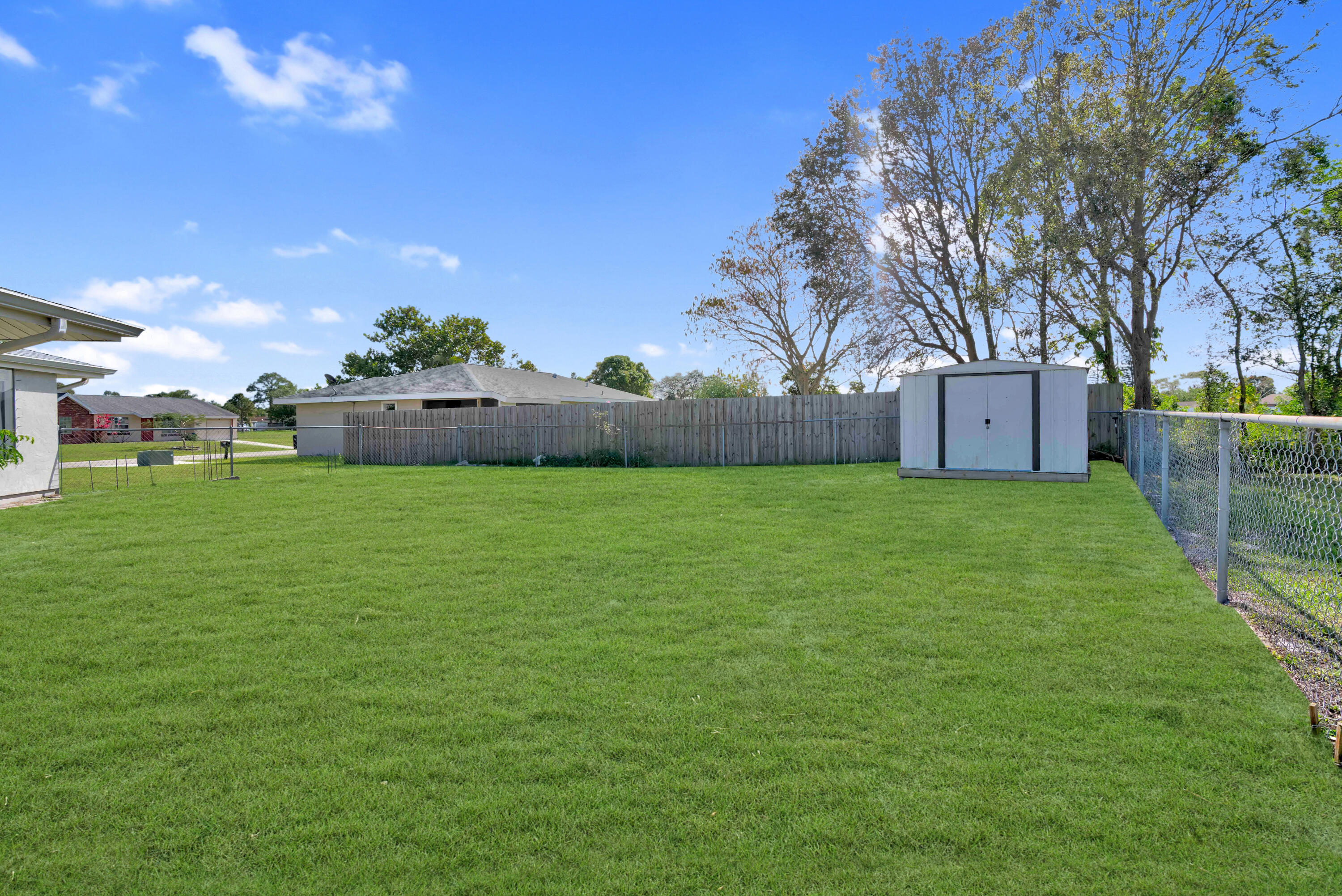 Windmill Pointe - Residential