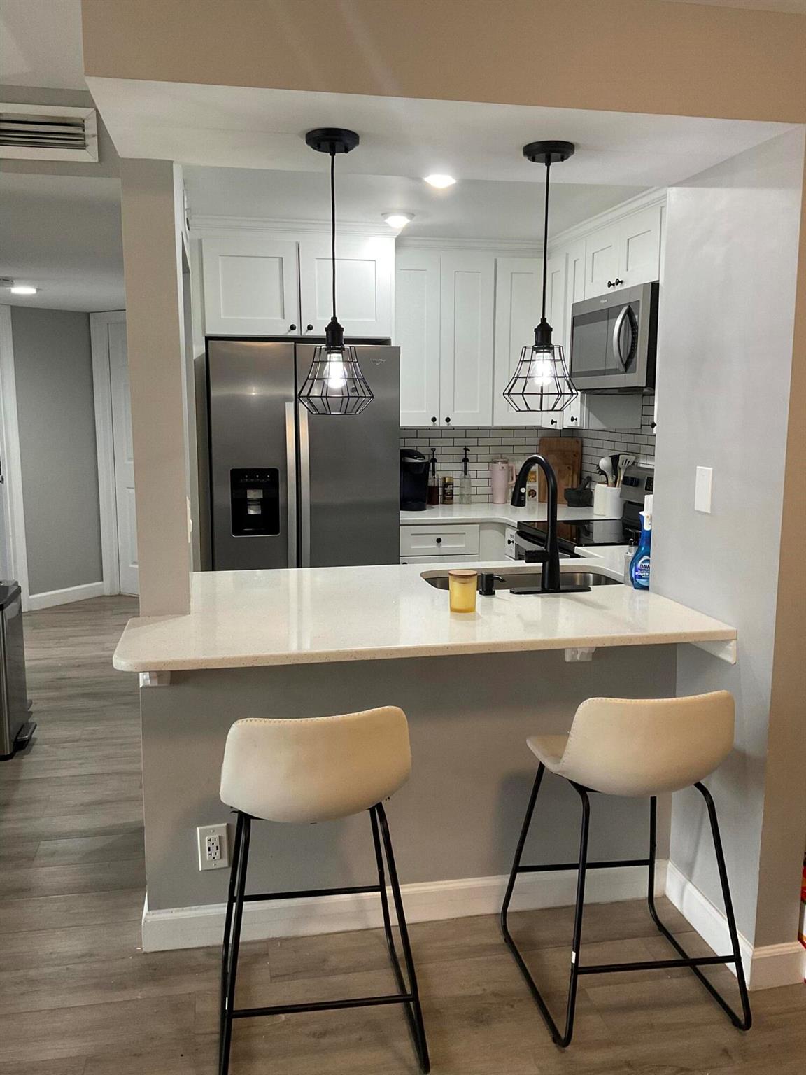 MIDPORT PLACE I, A CONDOM - Residential