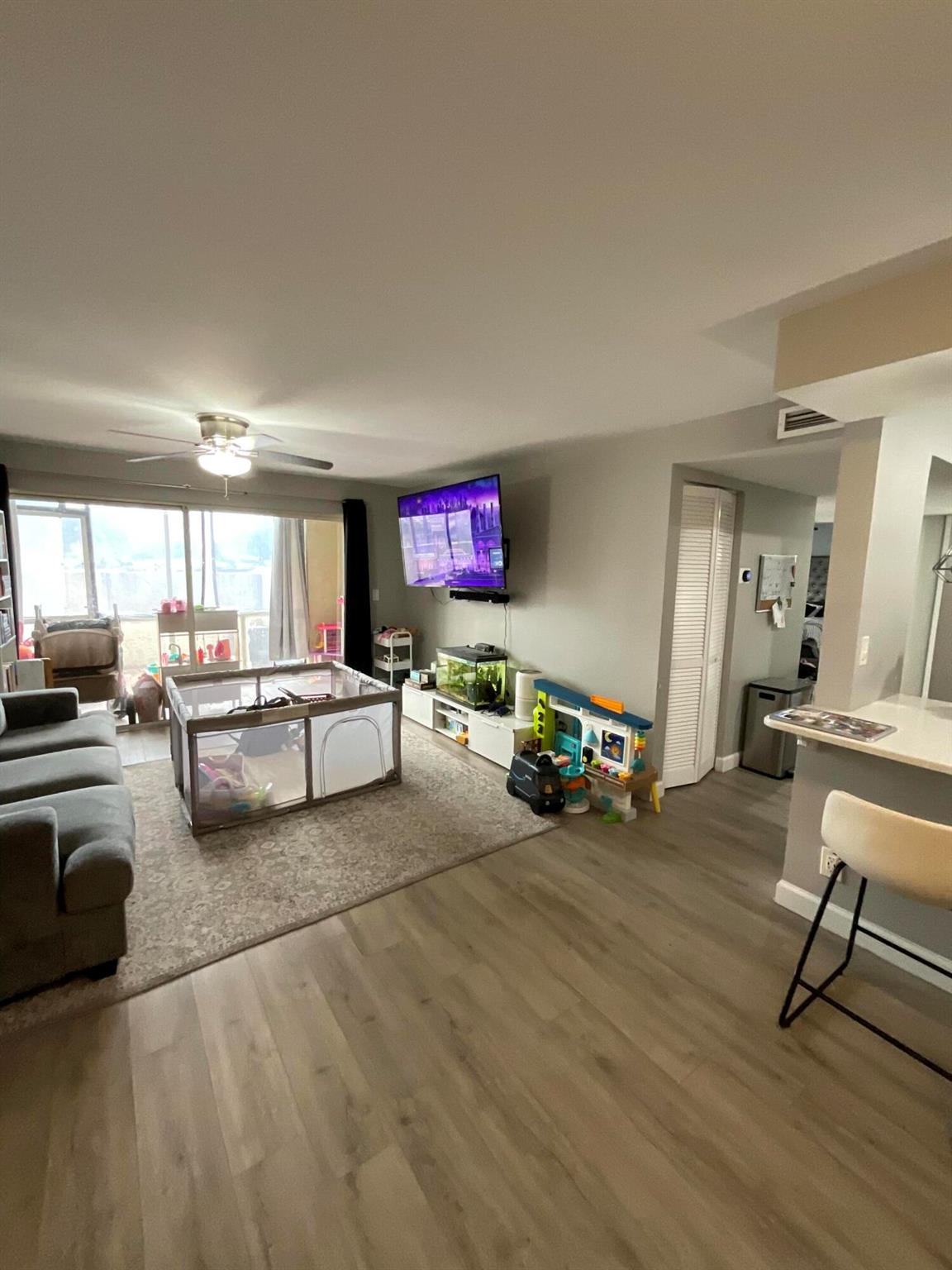 MIDPORT PLACE I, A CONDOM - Residential