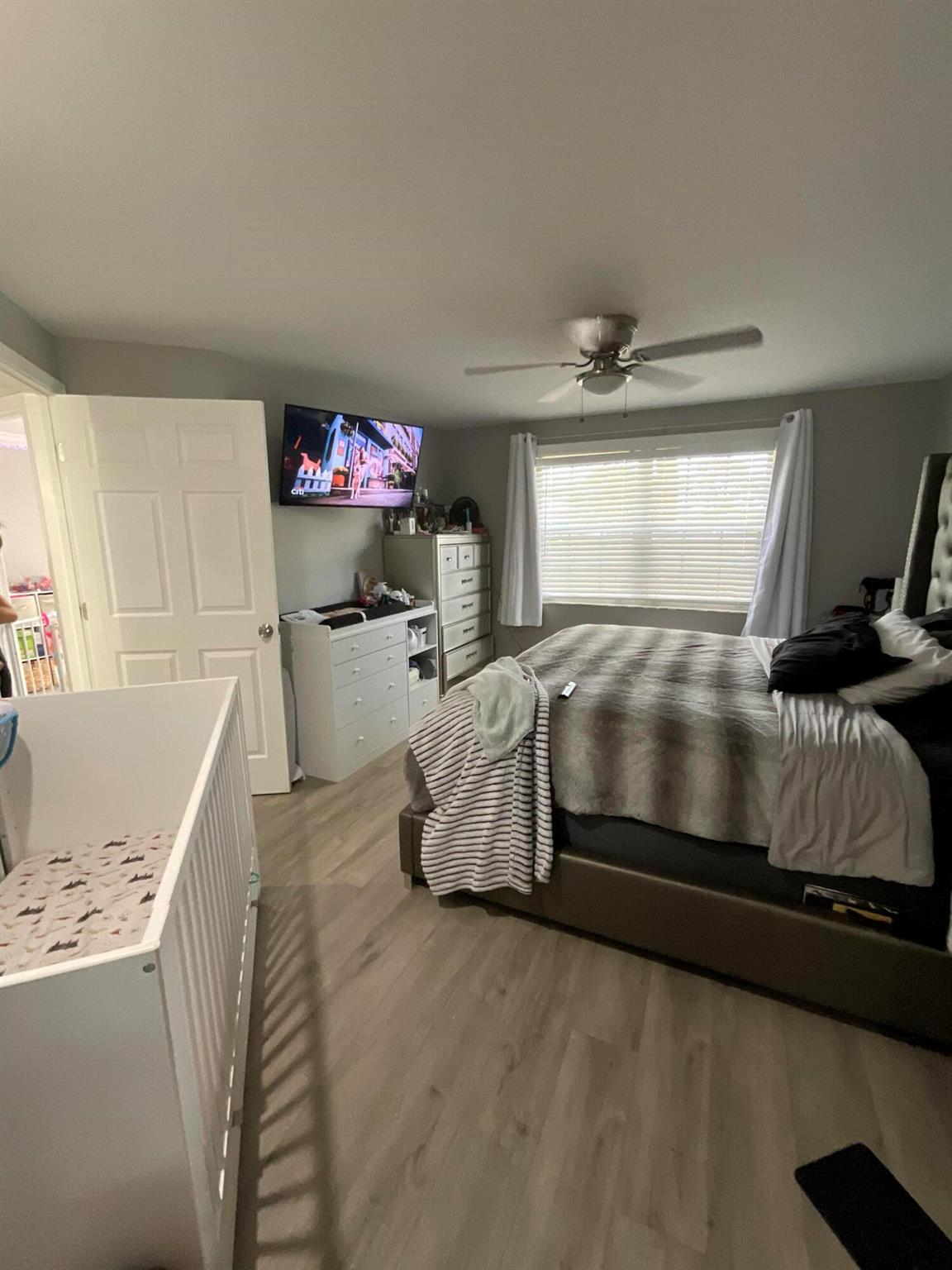 MIDPORT PLACE I, A CONDOM - Residential