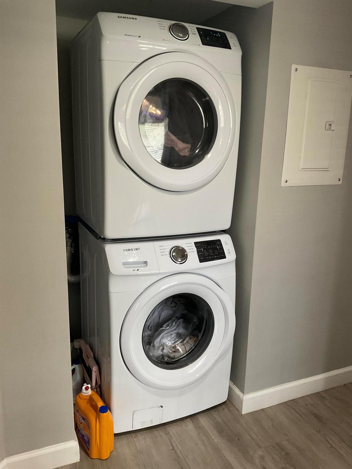 MIDPORT PLACE I, A CONDOM - Residential