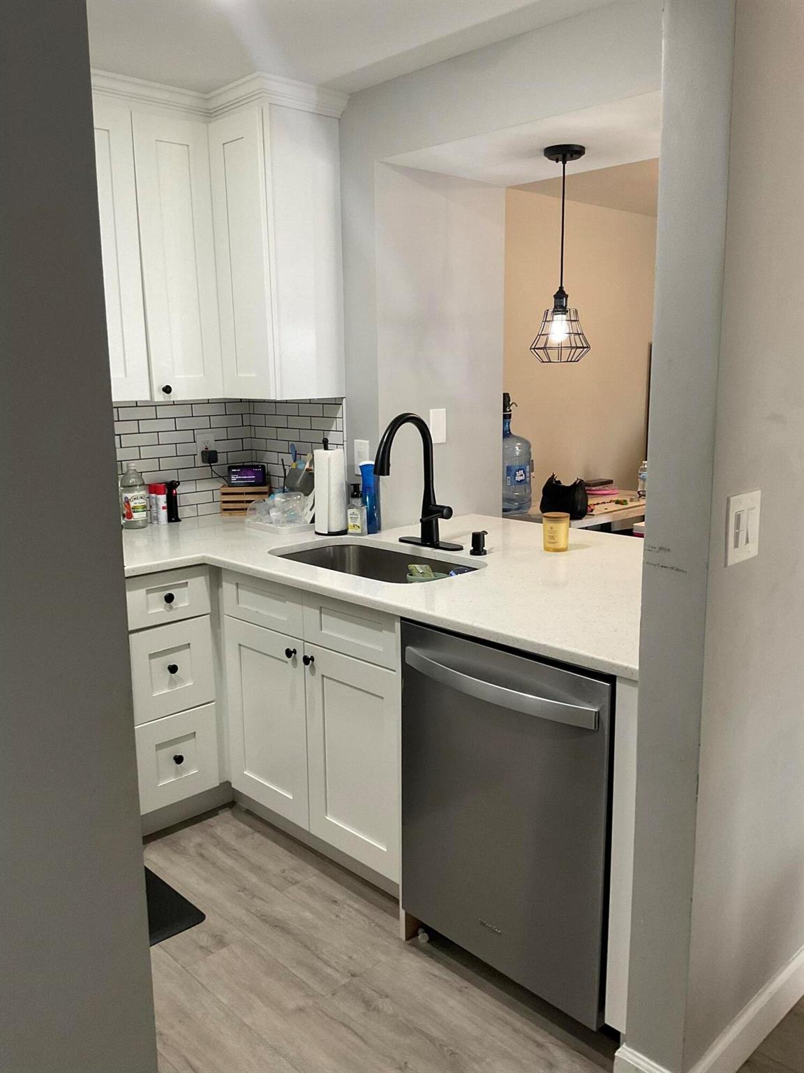 MIDPORT PLACE I, A CONDOM - Residential