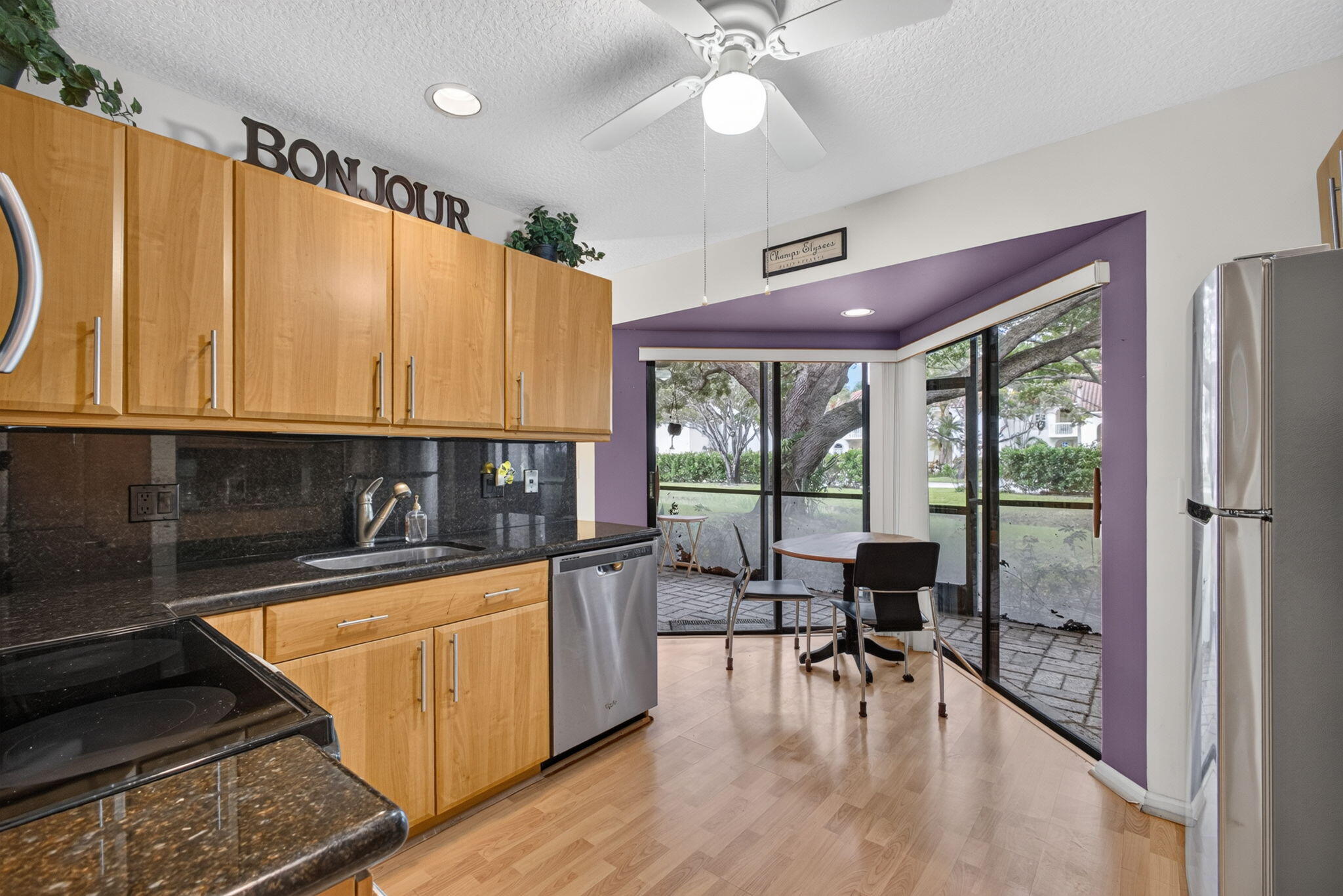 View photos, virtual tours, details... 10 Lexington Lane E A