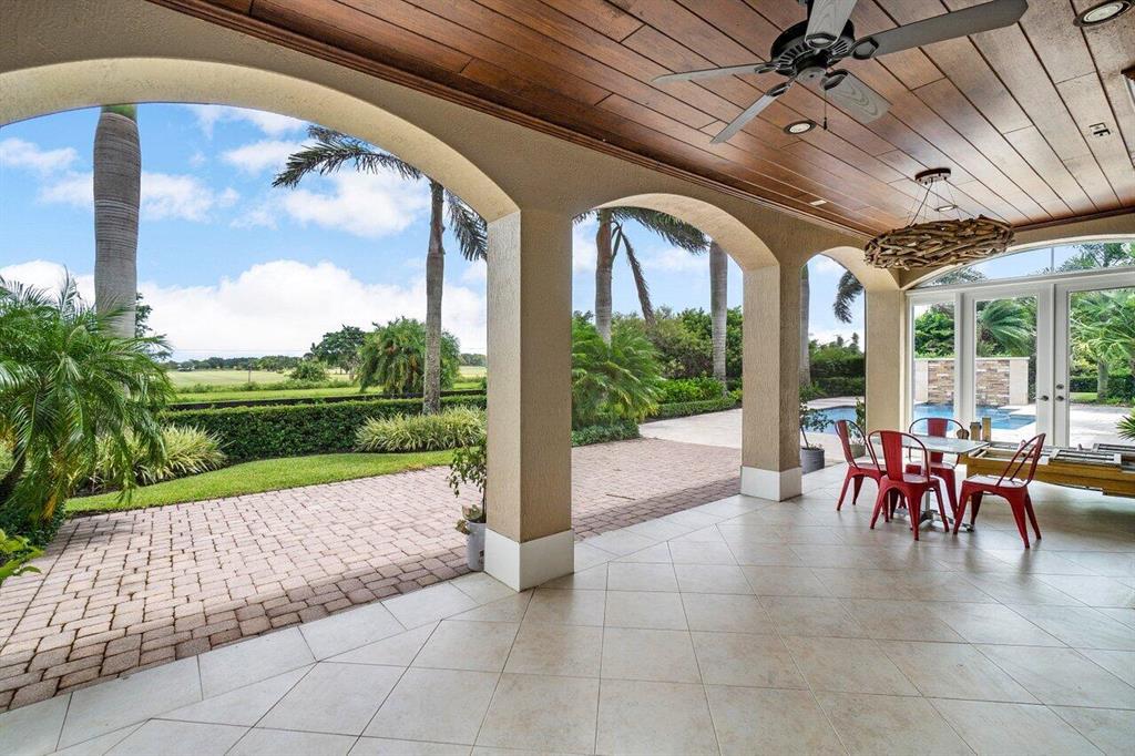 PALM BEACH POINT EAST - Residential