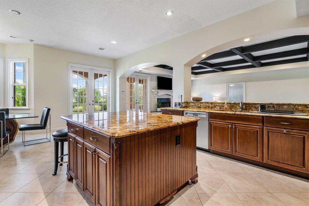 PALM BEACH POINT EAST - Residential