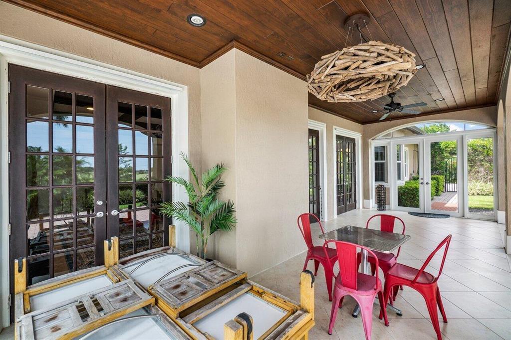 PALM BEACH POINT EAST - Residential