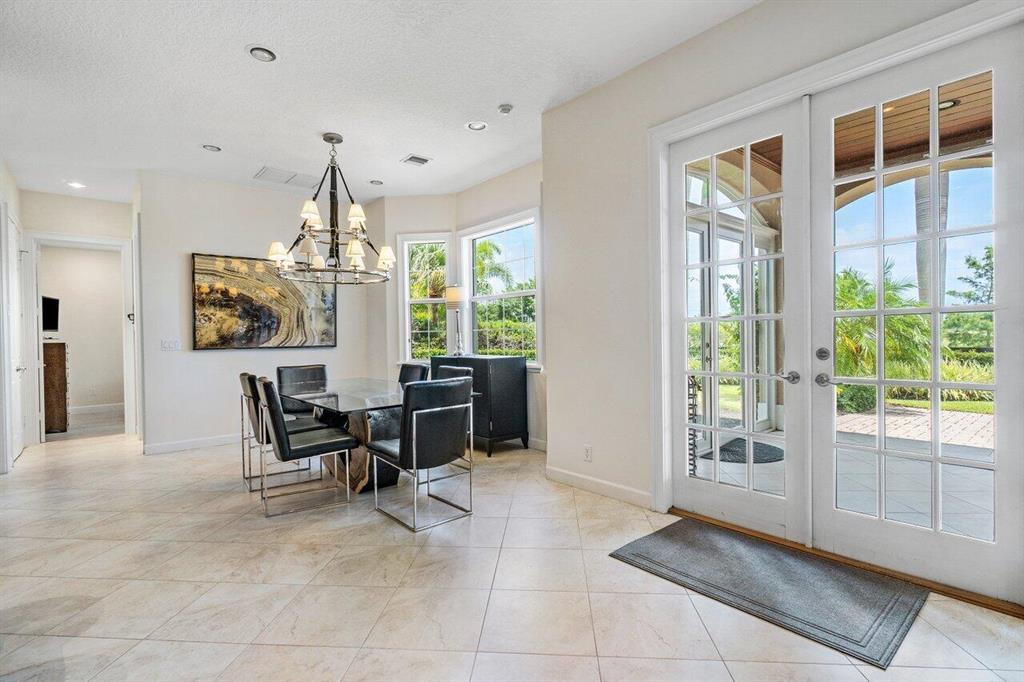 PALM BEACH POINT EAST - Residential