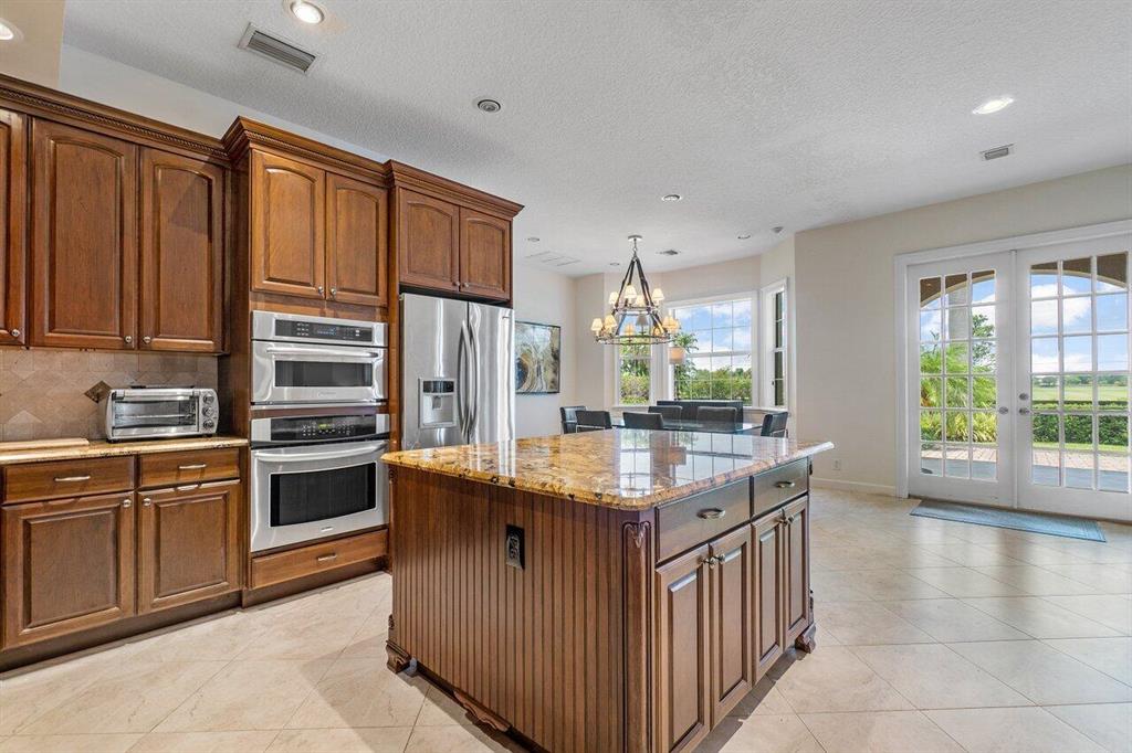 PALM BEACH POINT EAST - Residential