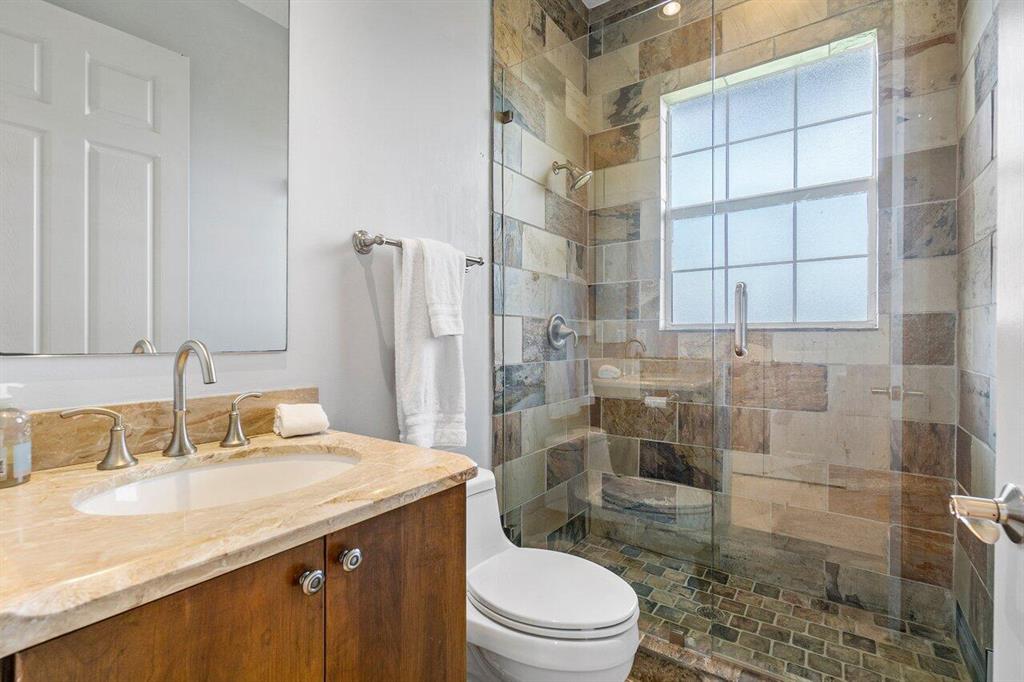 PALM BEACH POINT EAST - Residential