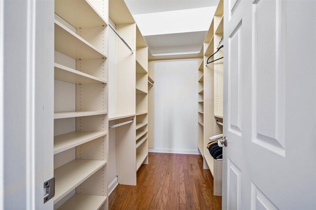 PALM BEACH POINT EAST - Residential