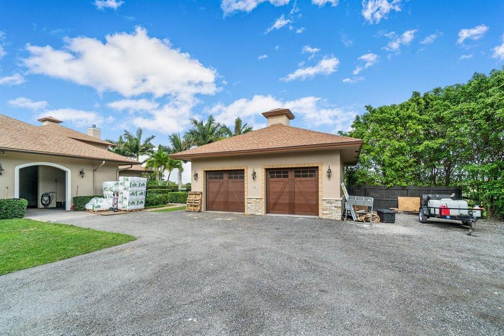 PALM BEACH POINT EAST - Residential