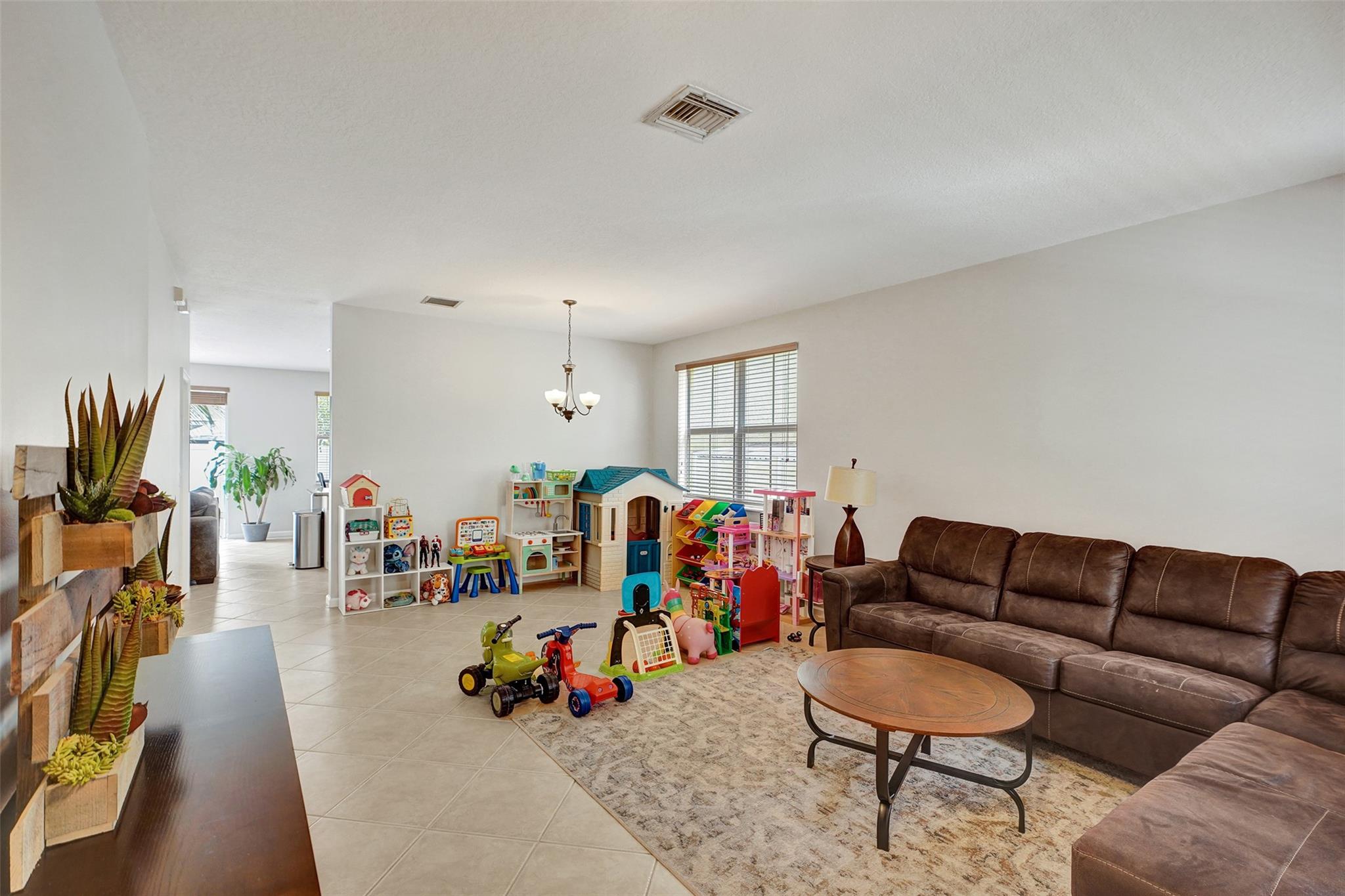 Riviera Isles III 172-36 - Residential
