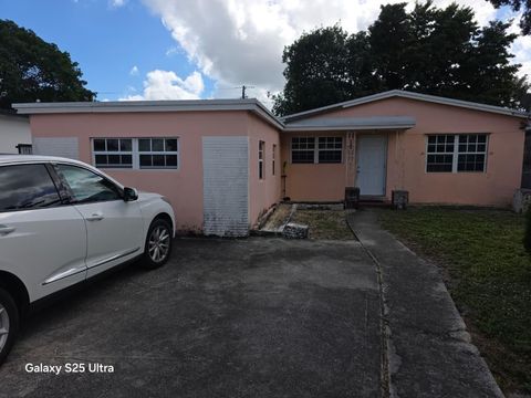 Miami-Dade County Townhomes and Villas for sale 20 446 NW 119th Street Miami FL 33168