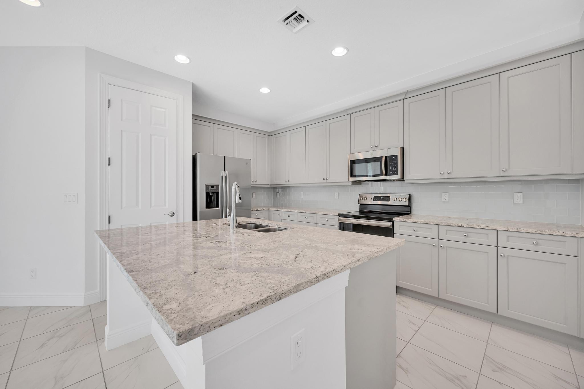 VERANO PUD NO 1 PLAT NO 2 - Residential Lease
