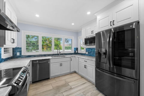 Tiny photo for 5100 NE 30TH Terrace, Lighthouse Point, FL 33064 (MLS # B26071146)