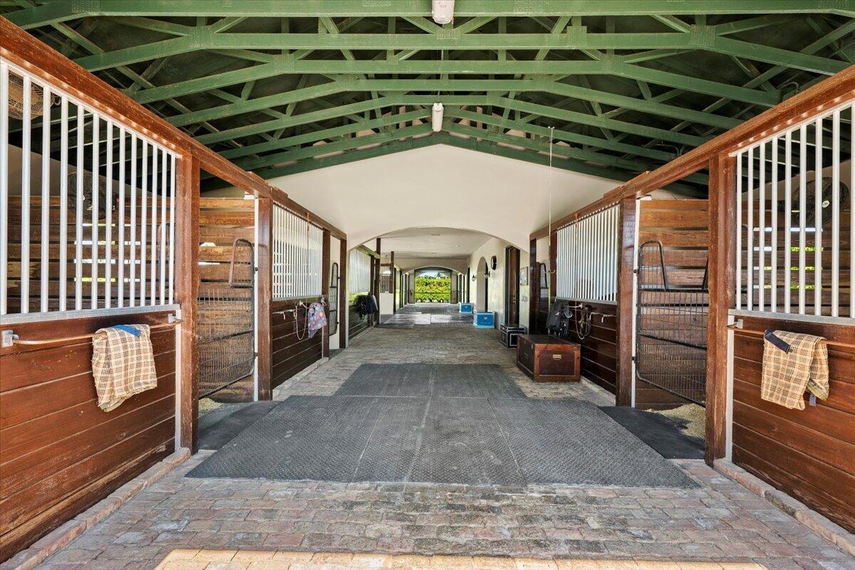 SADDLE TRAIL PARK OF WELL - Residential