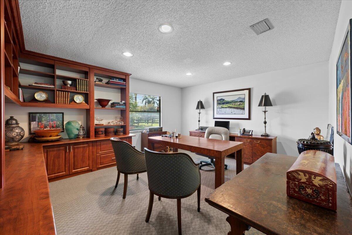 SADDLE TRAIL PARK OF WELL - Residential