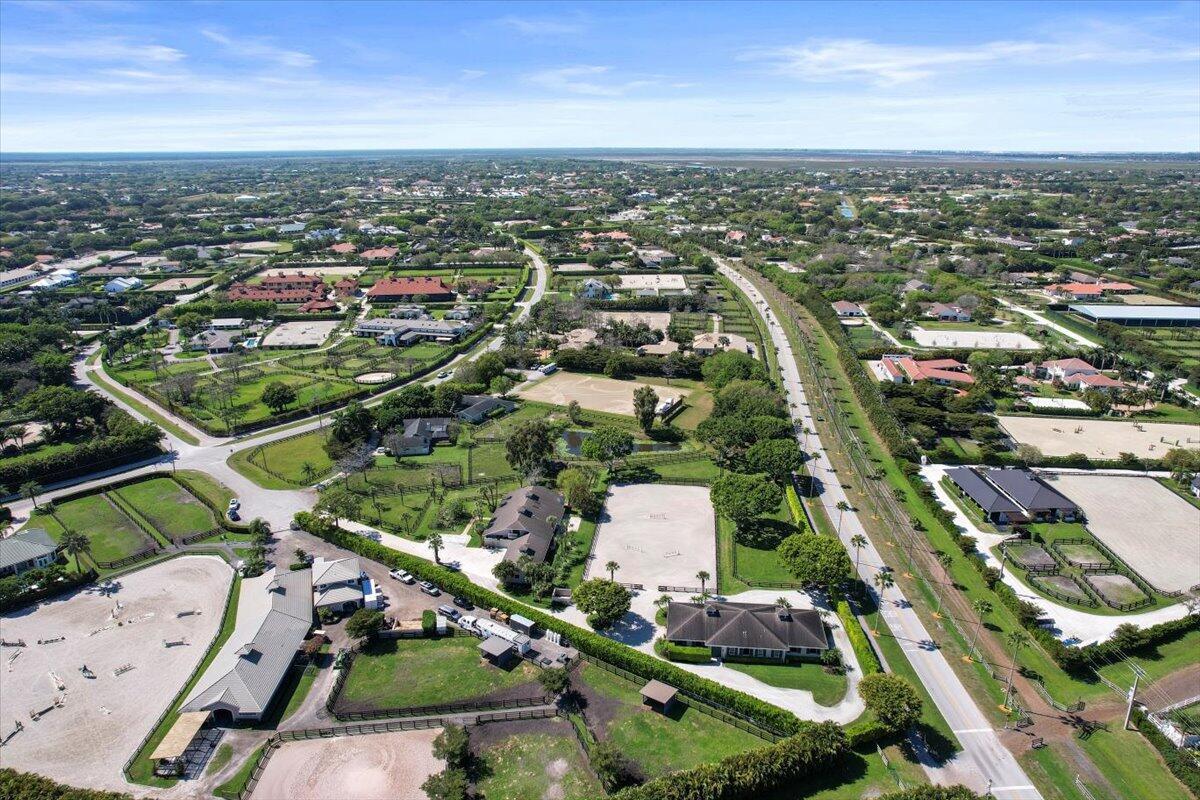 SADDLE TRAIL PARK OF WELL - Residential