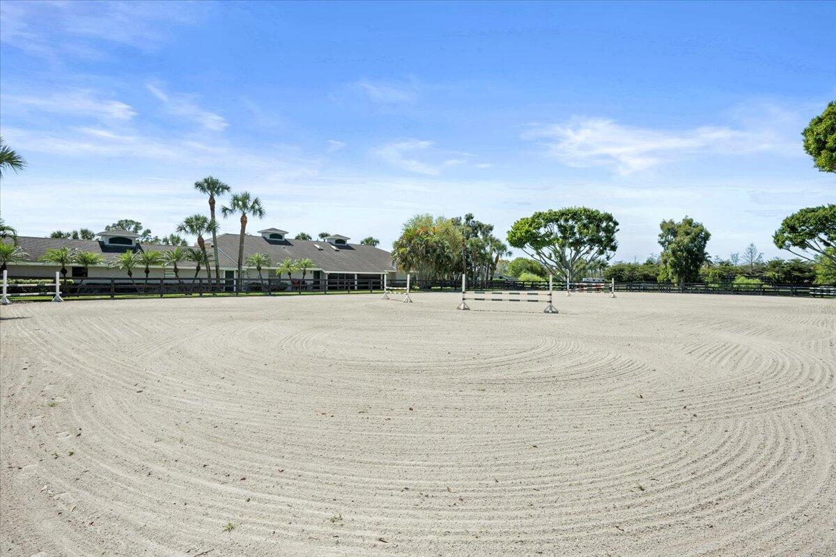 SADDLE TRAIL PARK OF WELL - Residential