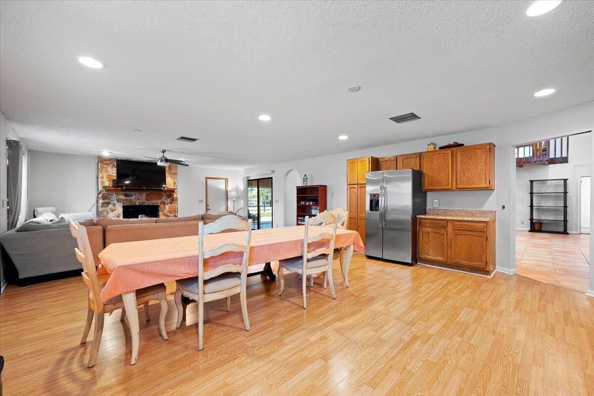 SADDLE TRAIL PARK OF WELL - Residential