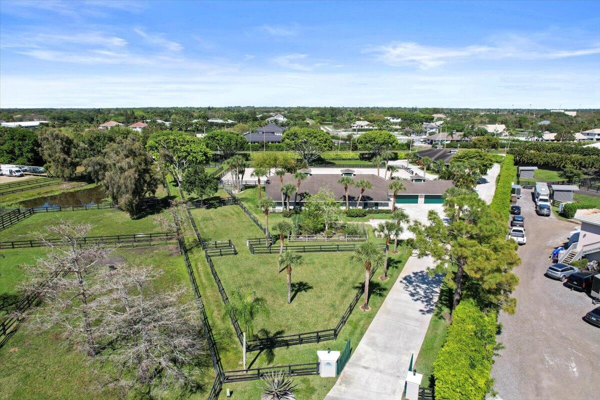 SADDLE TRAIL PARK OF WELL - Residential