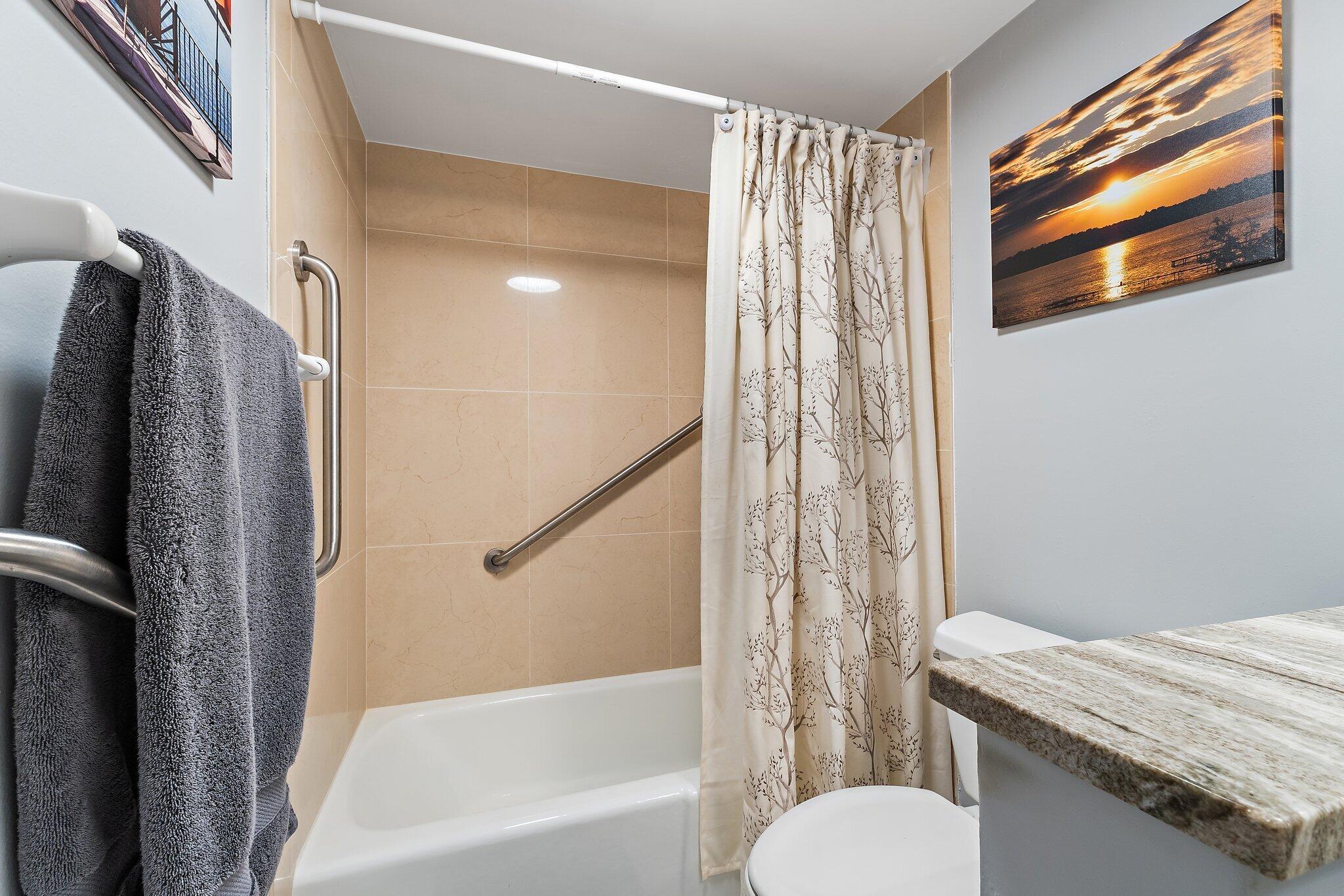 1000 N Us Highway 1 Ja102