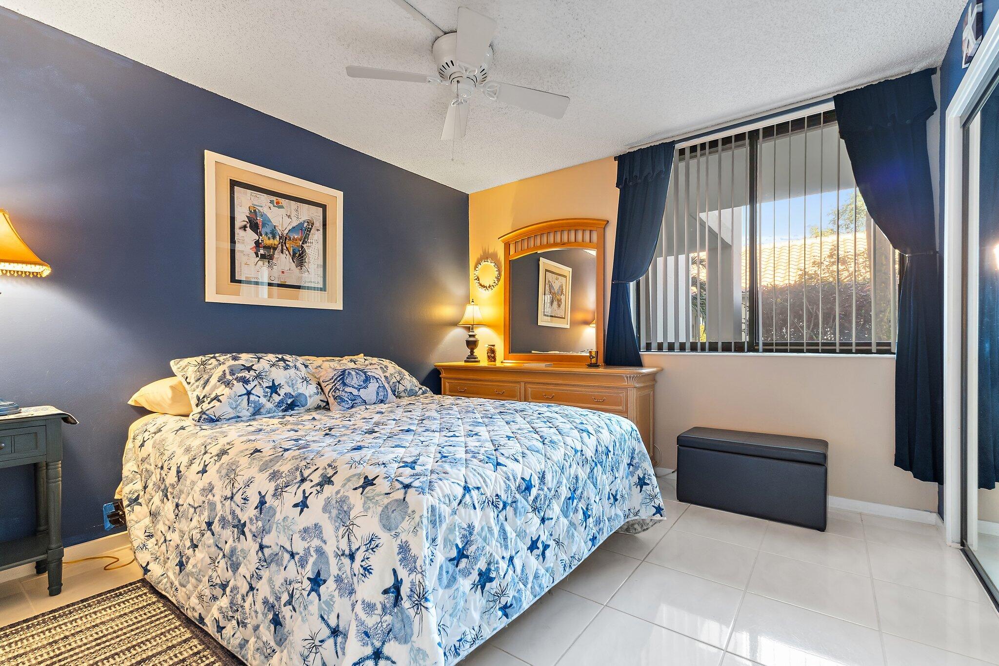 1000 N Us Highway 1 Ja102