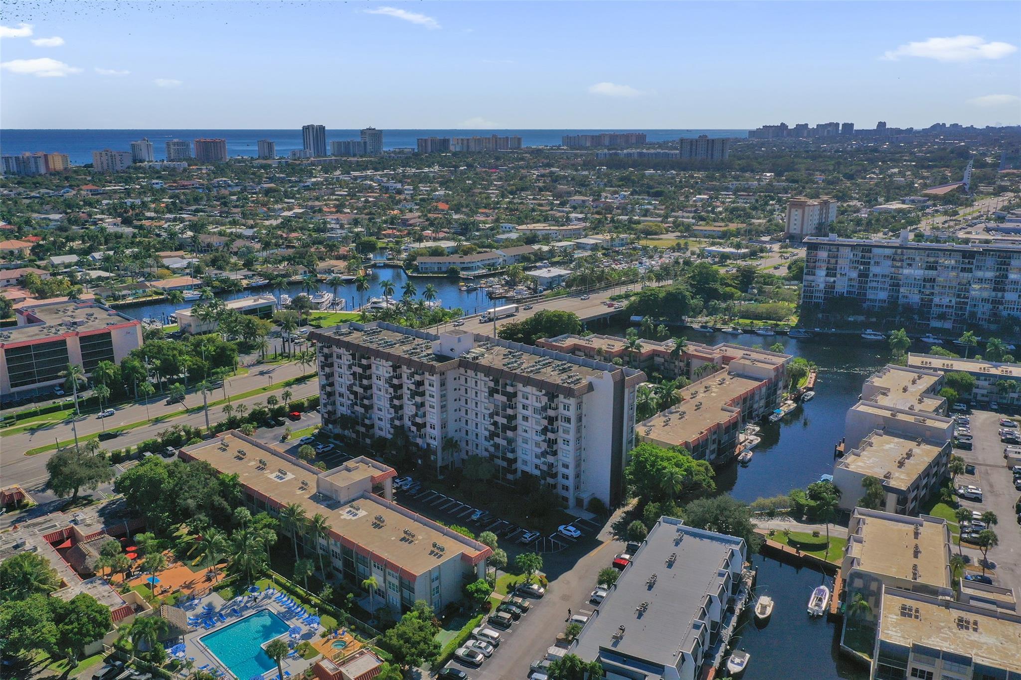 ISLAND CLUB - Residential