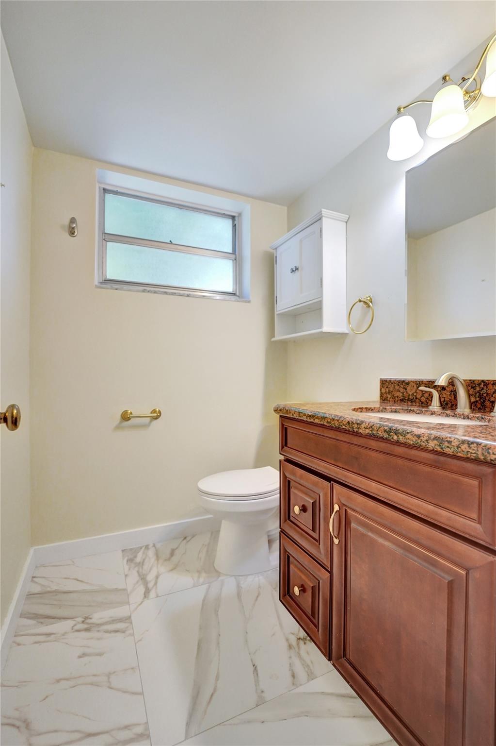 ISLAND CLUB - Residential