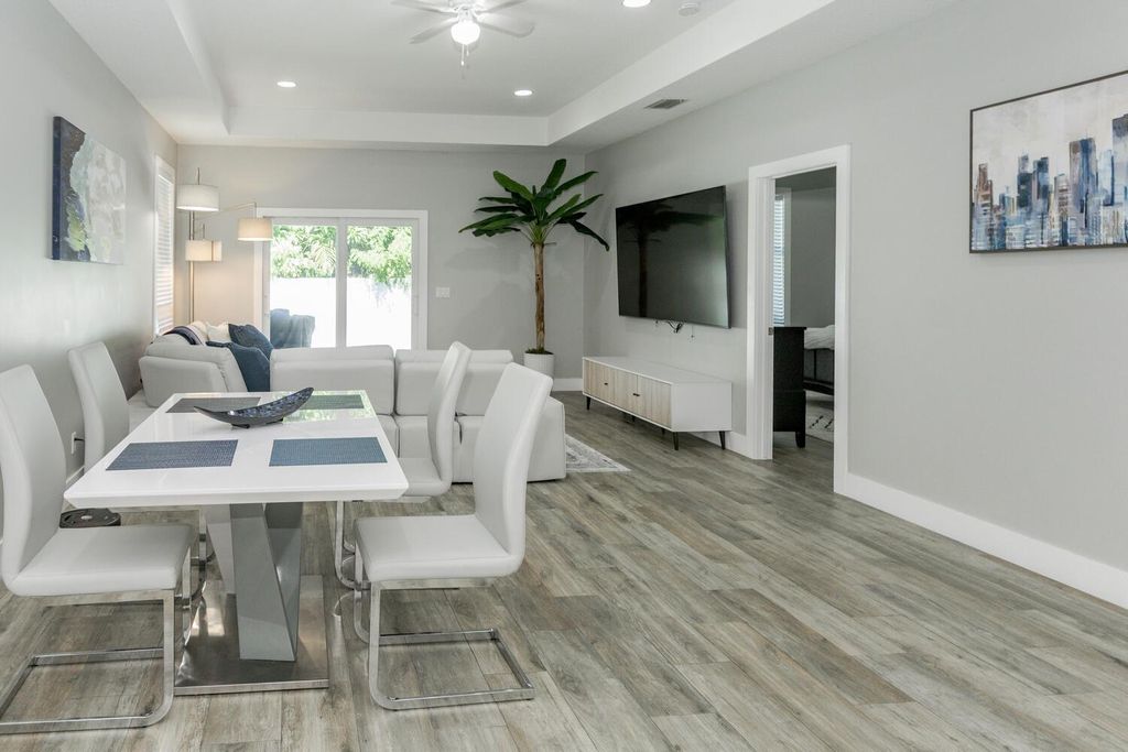 Photo of 17701 Yancy Avenue, Jupiter, FL 33458 (MLS # R10918091)