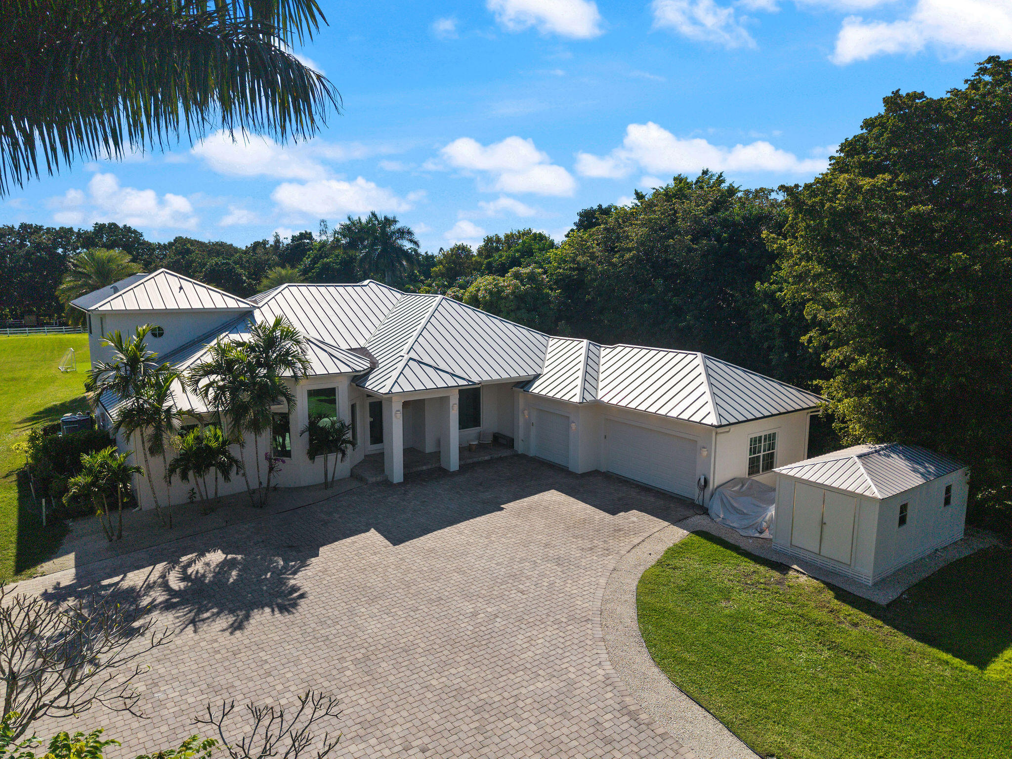 SUNSHINE RANCHES - Residential