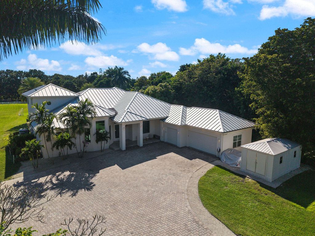 Photo of 14600 Sunset Lane, Southwest Ranches, FL 33330 (MLS # B26000784)