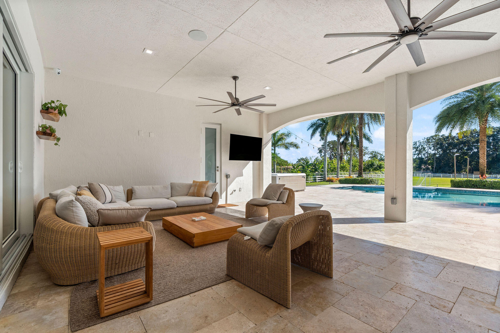 SUNSHINE RANCHES - Residential