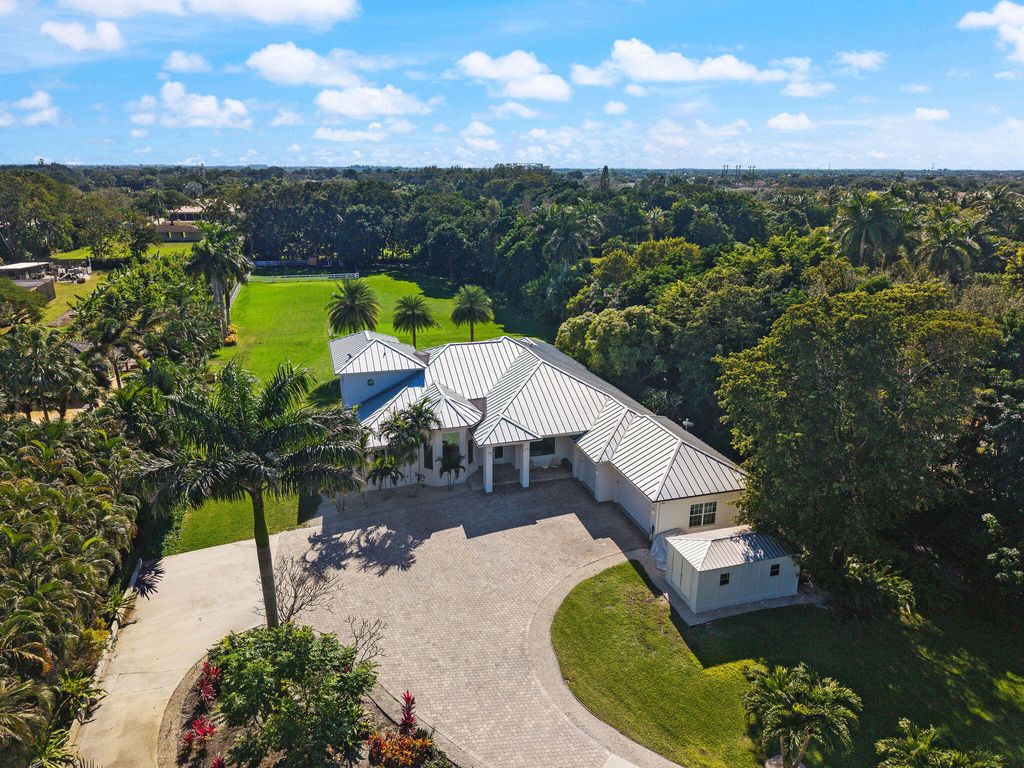 Photo of 14600 Sunset Lane, Southwest Ranches, FL 33330 (MLS # B26000784)