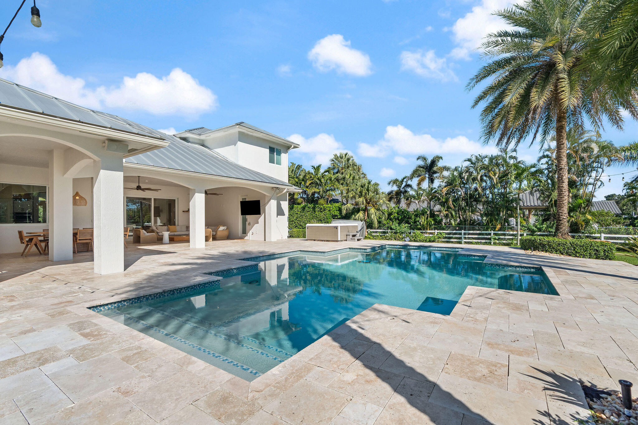 SUNSHINE RANCHES - Residential