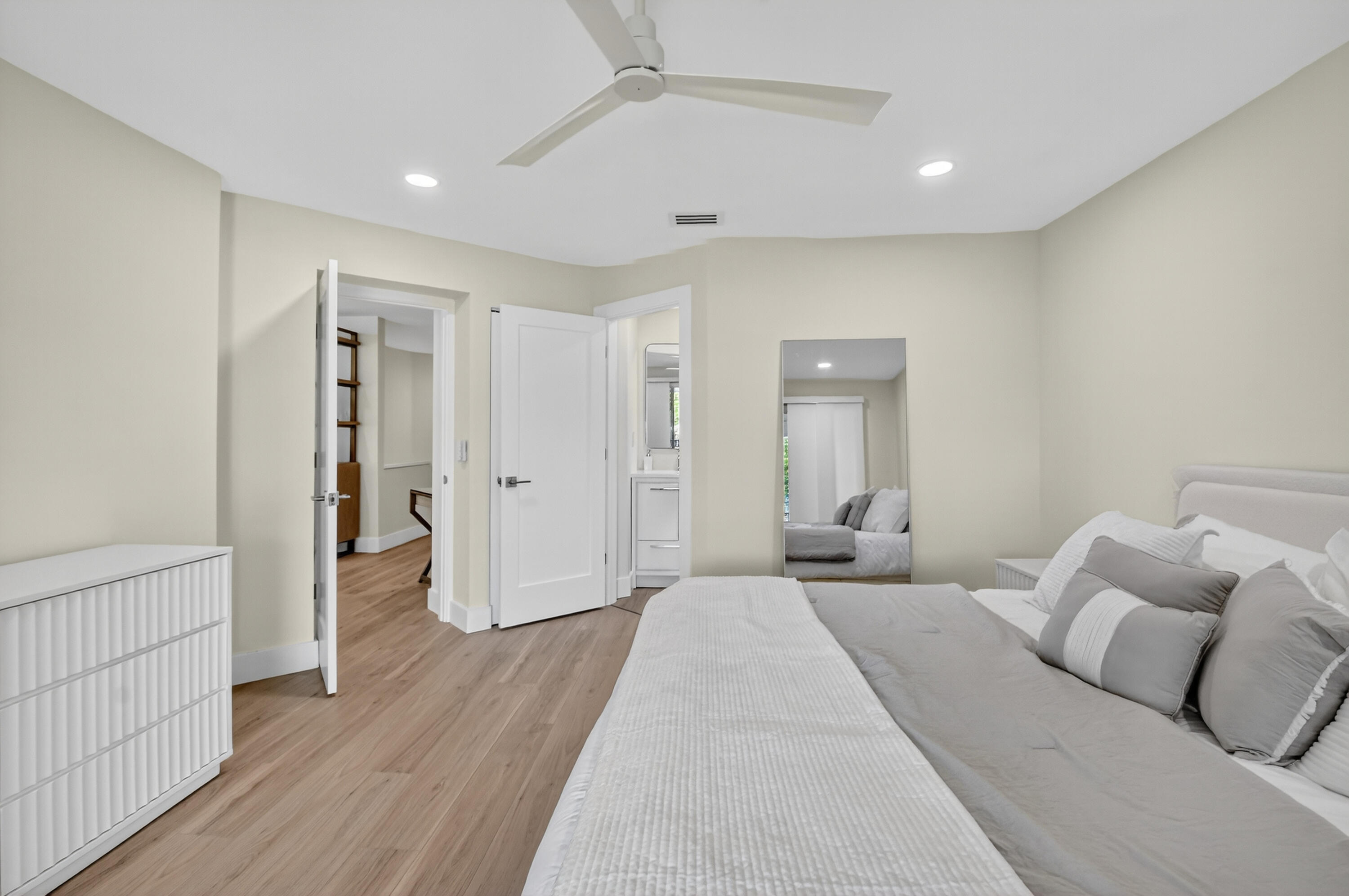 CEDAR CAY - Residential Lease