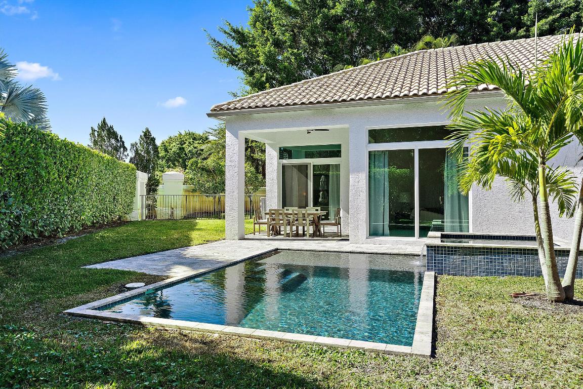 EAGLES LANDING OF P B POLO AND COUNTRY CLUB - Residential