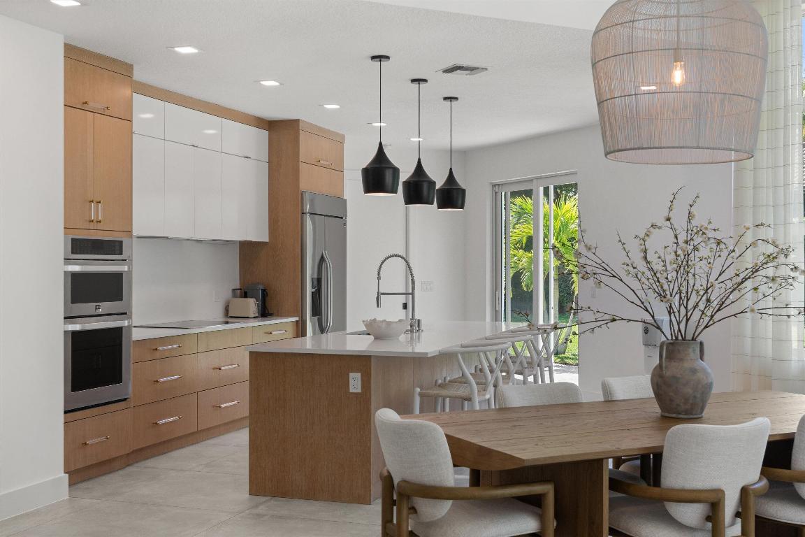 EAGLES LANDING OF P B POLO AND COUNTRY CLUB - Residential