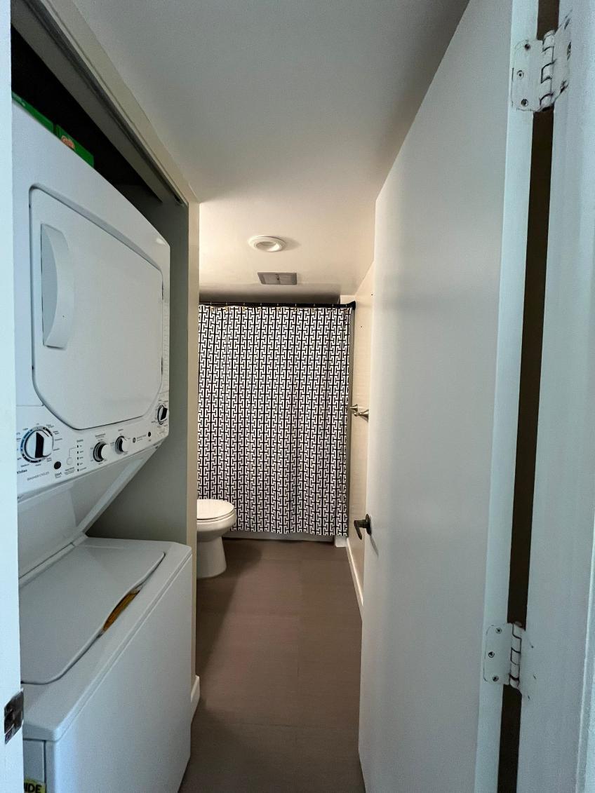 MANORS OF INVERRARY I-8 - Residential Lease