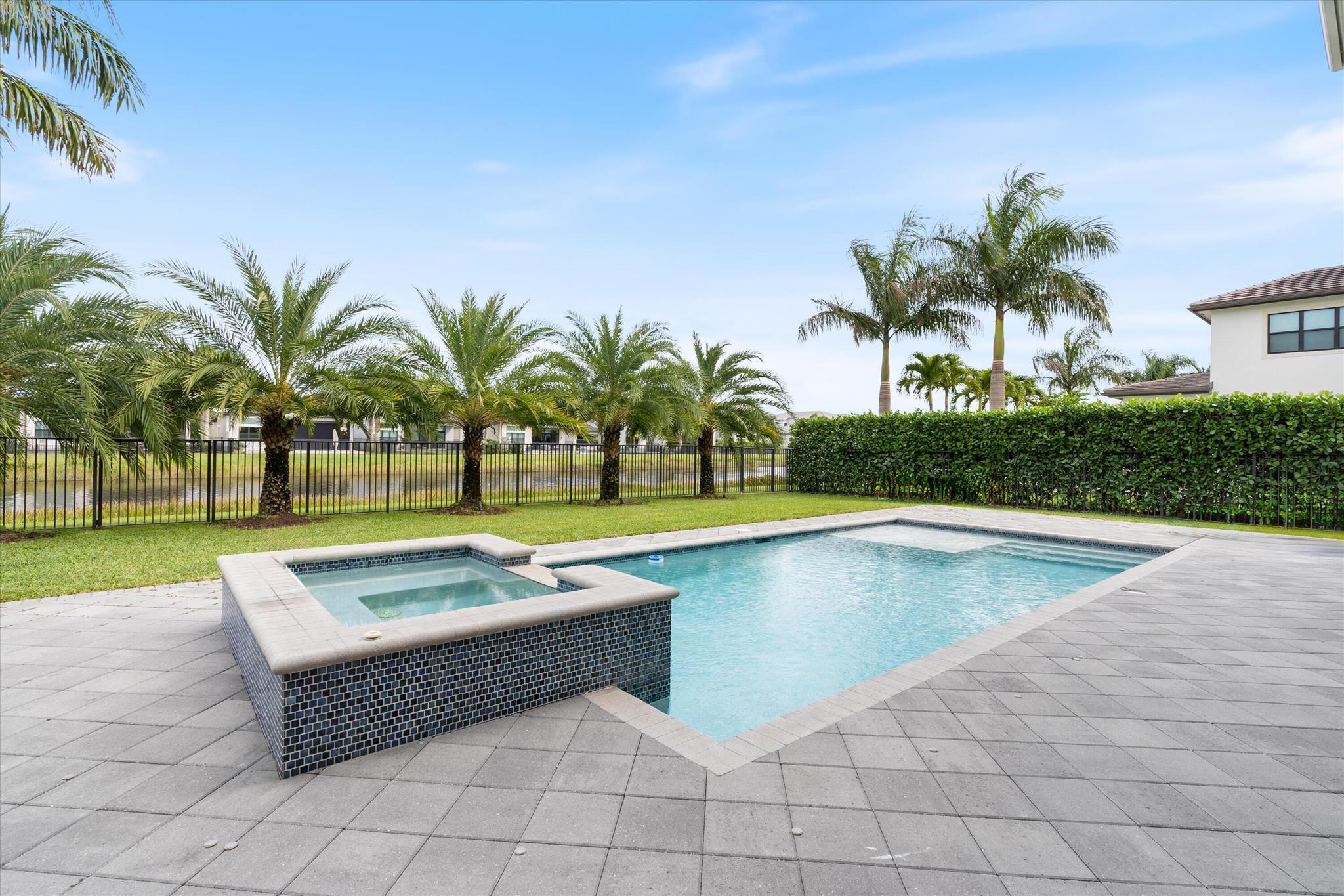 BOCA BRIDGES - Residential