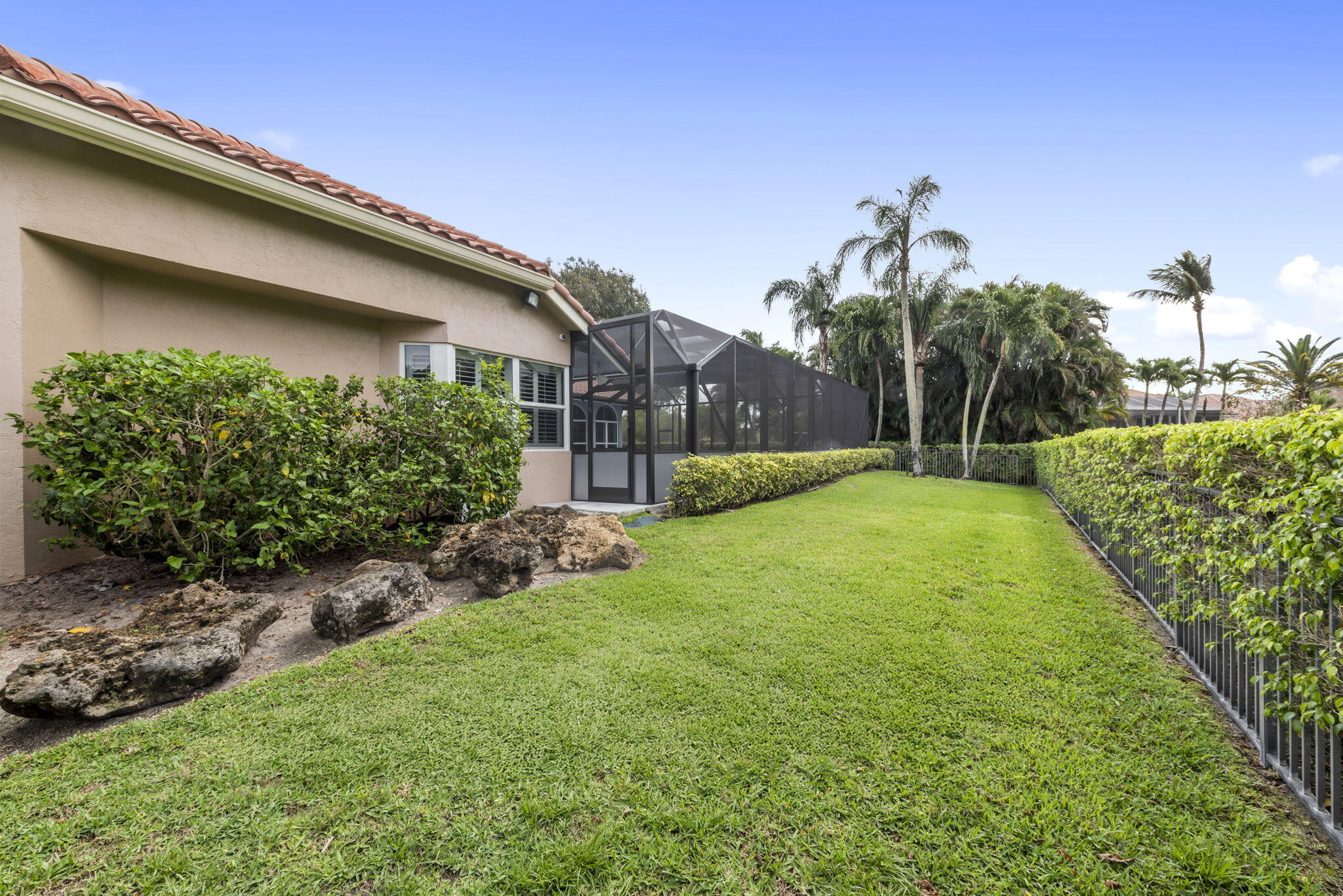 PARKLAND LAKES - Residential